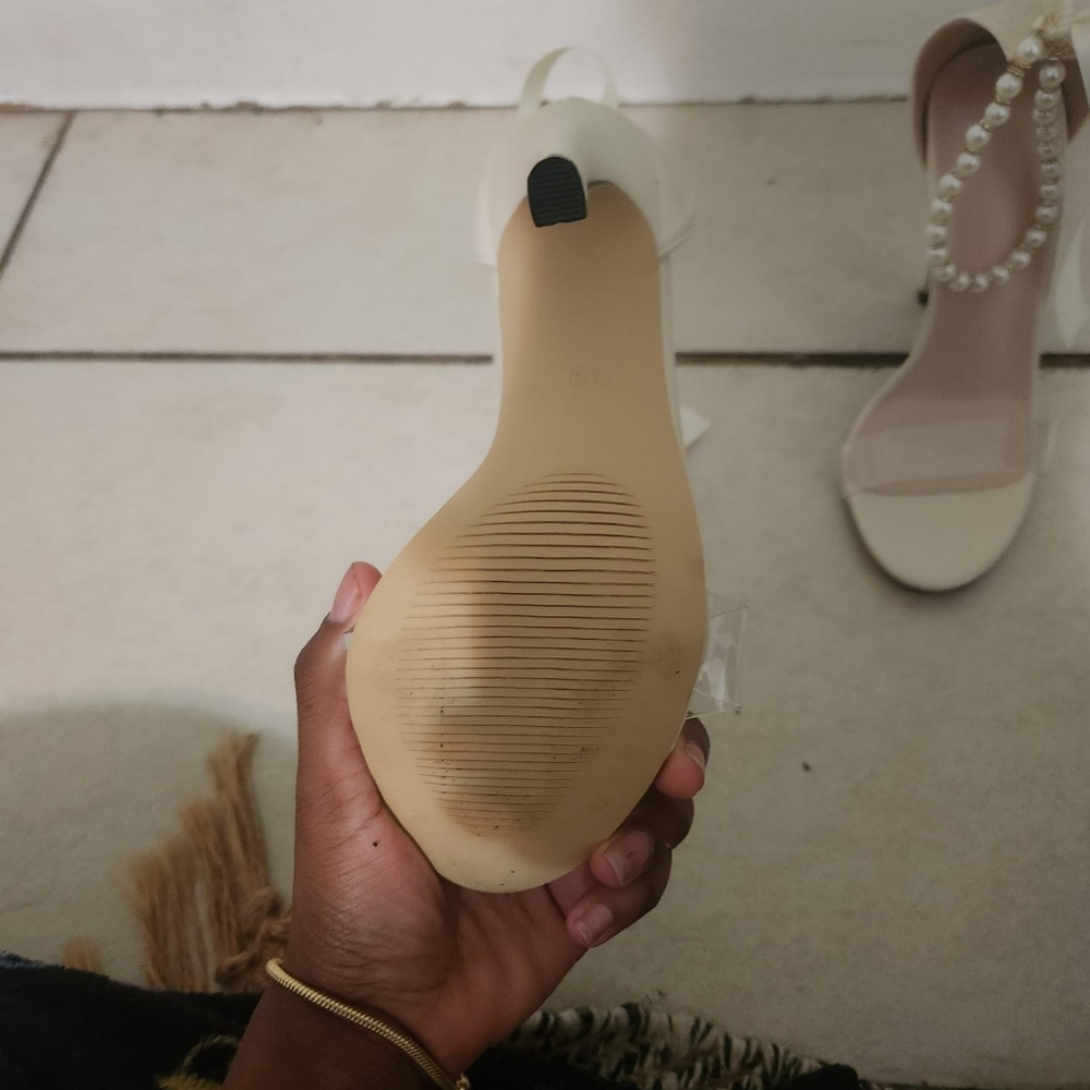 High heels - Picture 14 of 15